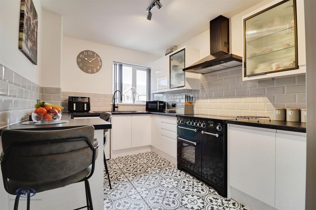 3 bed detached bungalow for saleMonaco Place, Newcastle ST5 photo 4