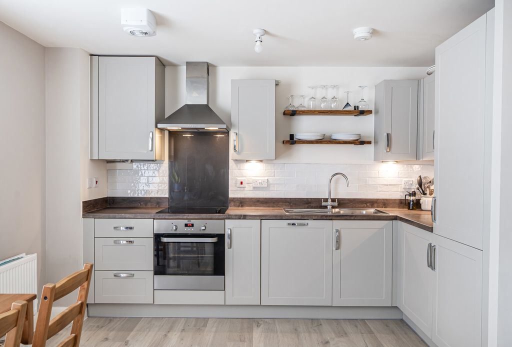 Additional image 11 of 2 bed flat for saleClark Drive, Yate, Bristol, Gloucestershire BS37