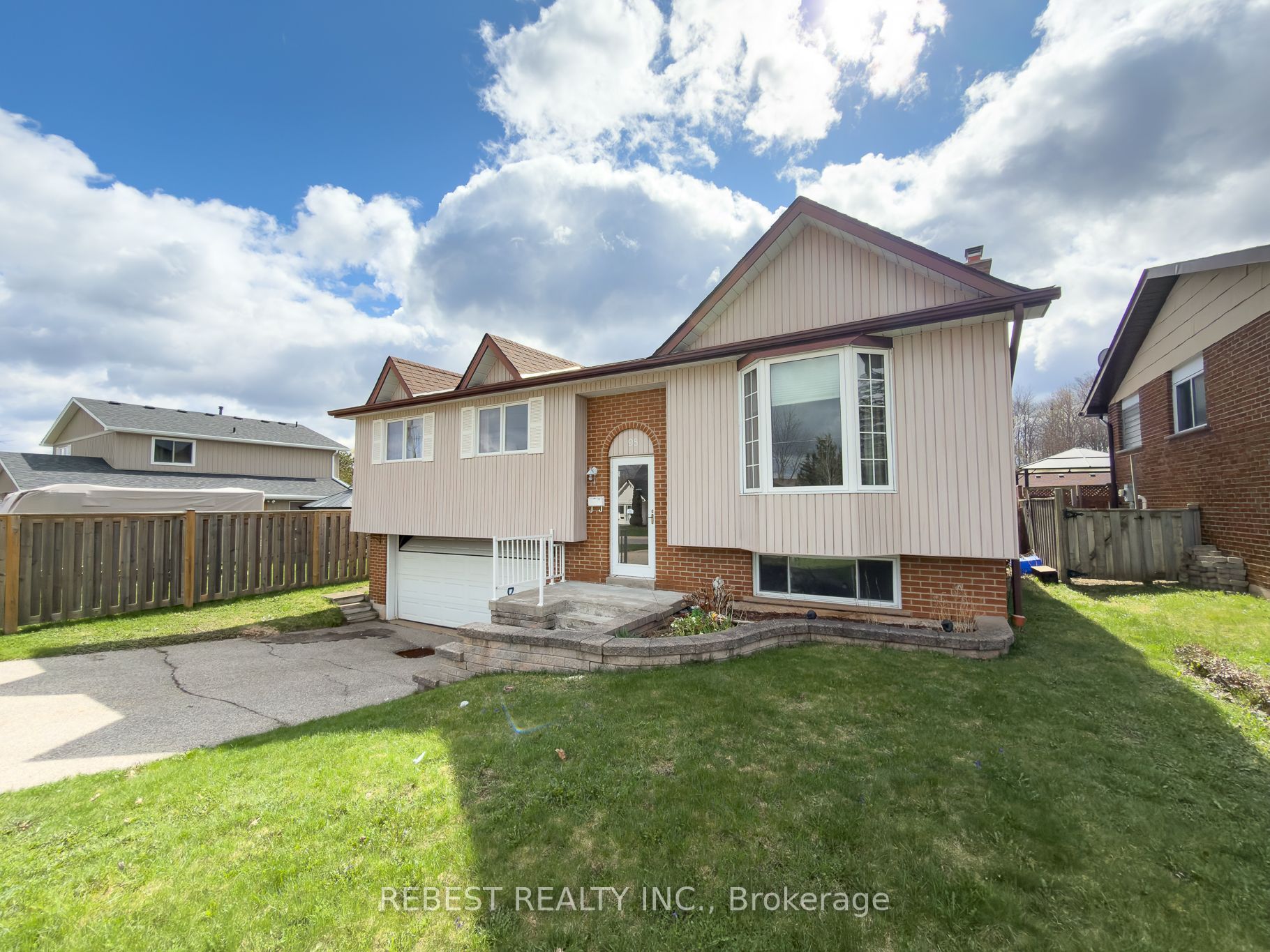 Additional image 3 of 98 Cobblehill Road, Halton Hills, ON, L7J 1P3