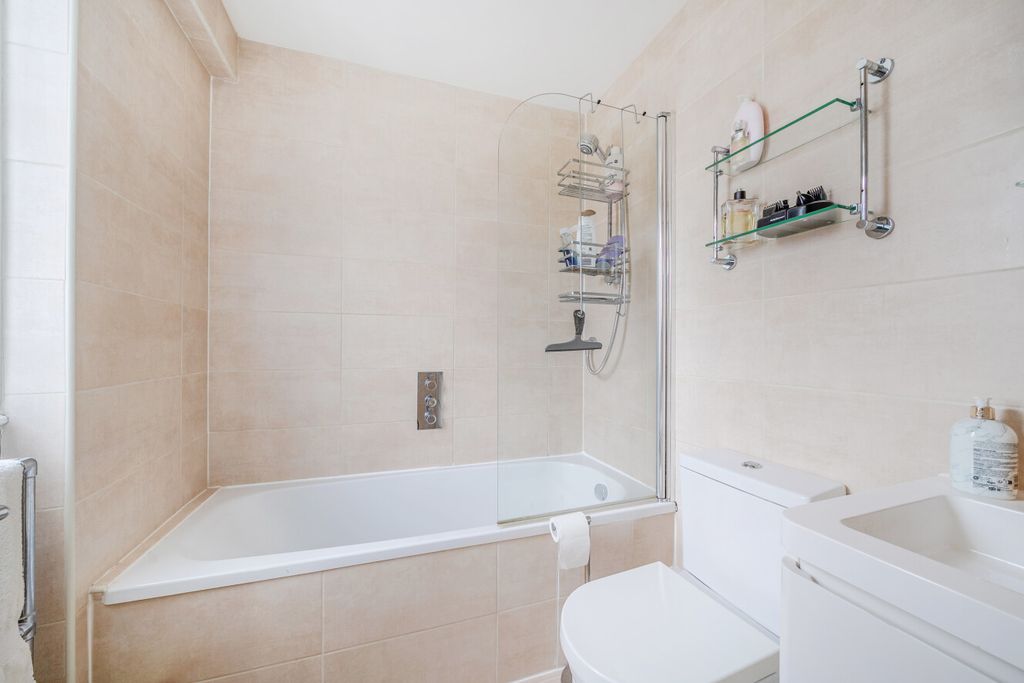 Additional image 12 of 3 bed flat for saleParkside, Court Downs Road, Beckenham, Kent BR3