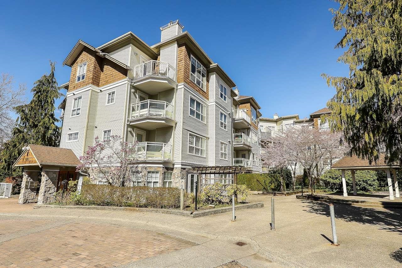 204-10188 155 Street, Surrey, BC, V3R 0R6