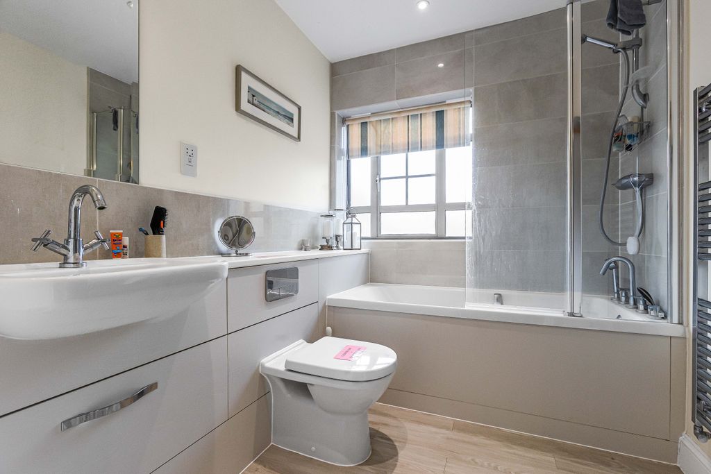 Additional image 10 of 2 bed flat for saleBirch Place, Kings Road, Berkhamsted HP4