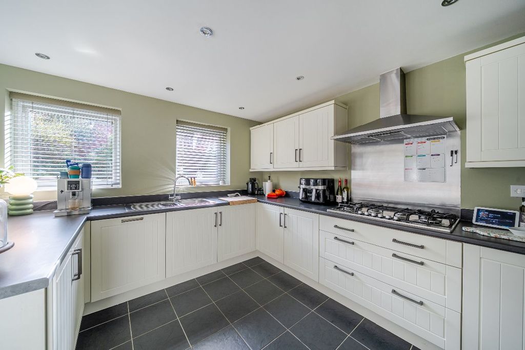 Additional image 8 of 5 bed detached house for saleCrowsley Road, Kempston MK42