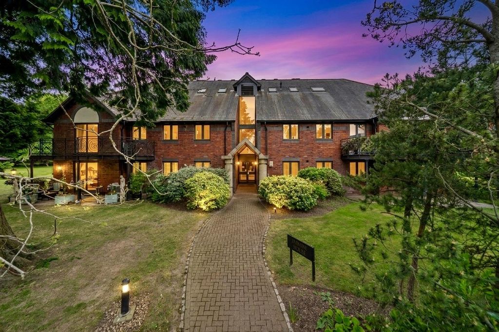 Additional image 24 of 2 bed flat for saleWoburn Park, Woburn Hill, Addlestone KT15