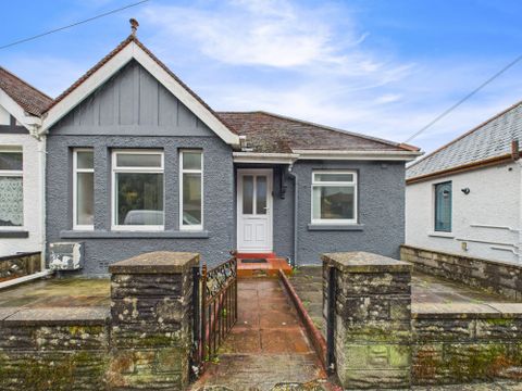 Park Drive, Neath SA10