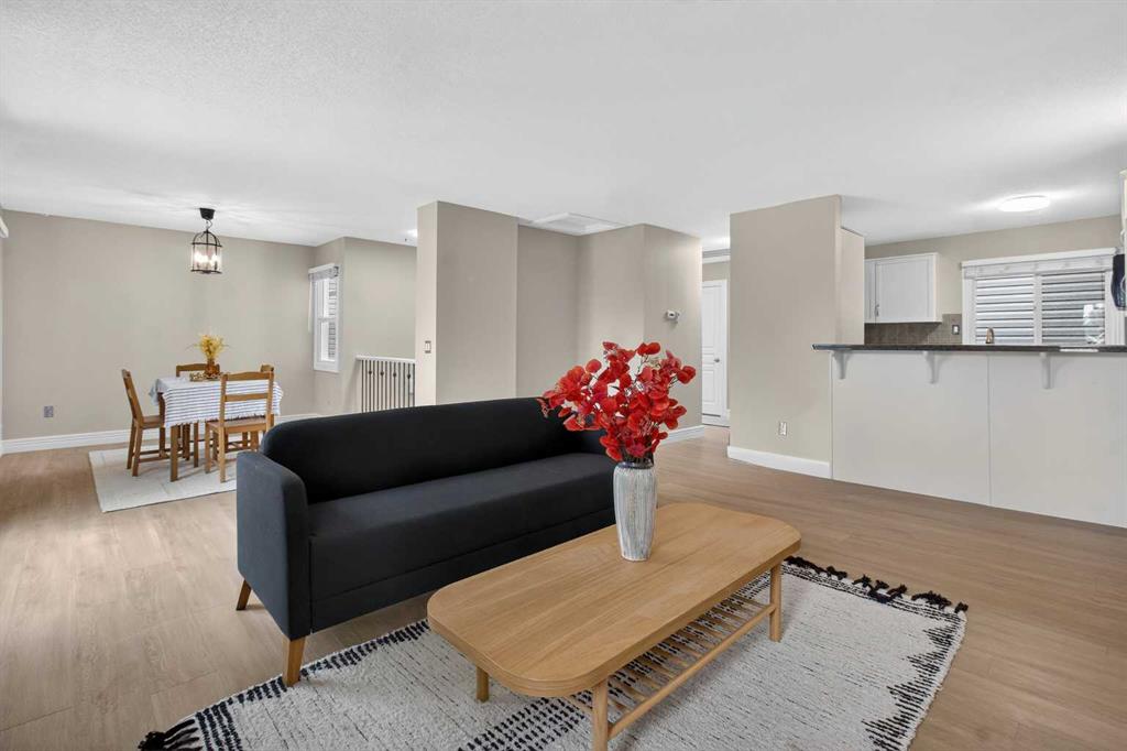 Additional image 2 of 217-36 Glamis Green SW, Calgary, AB, T3E 6V1