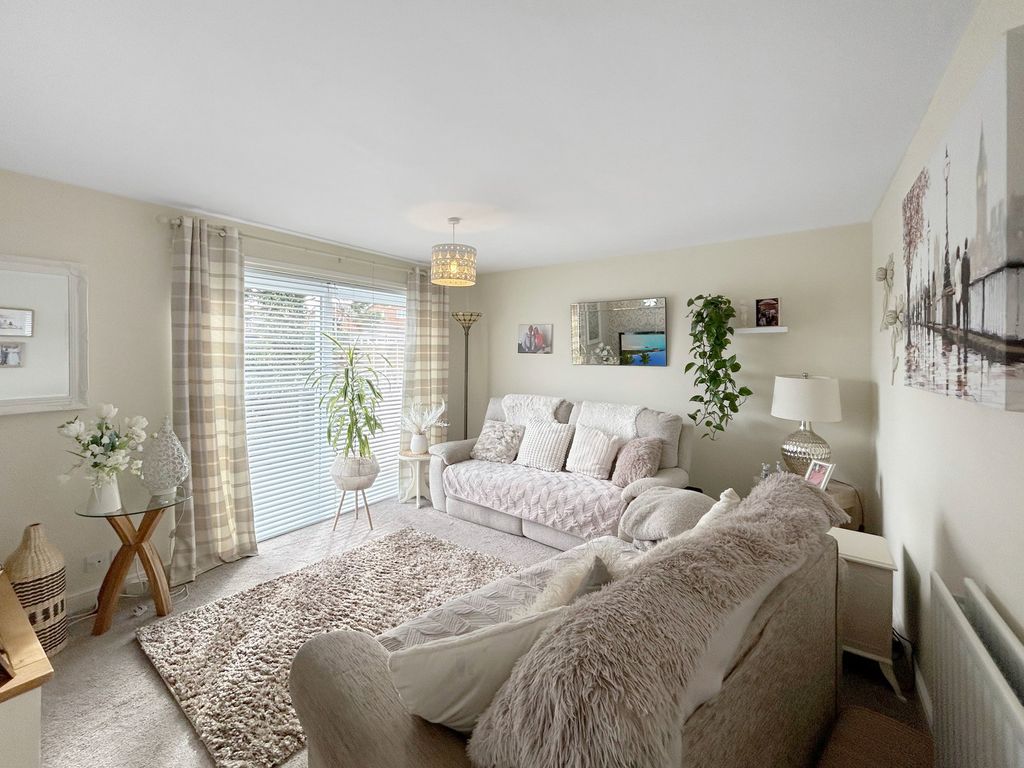 2 bed flat for saleLongholme Road. Carlisle CA1 photo 4