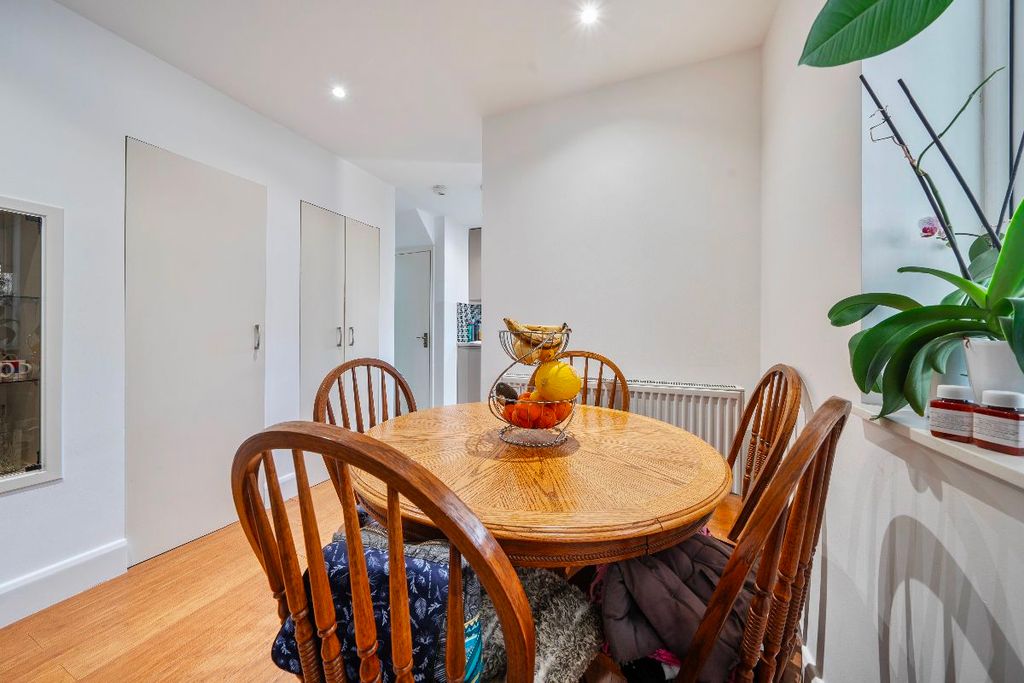 Additional image 13 of 3 bed end terrace house for saleDagenham Road, Romford RM7