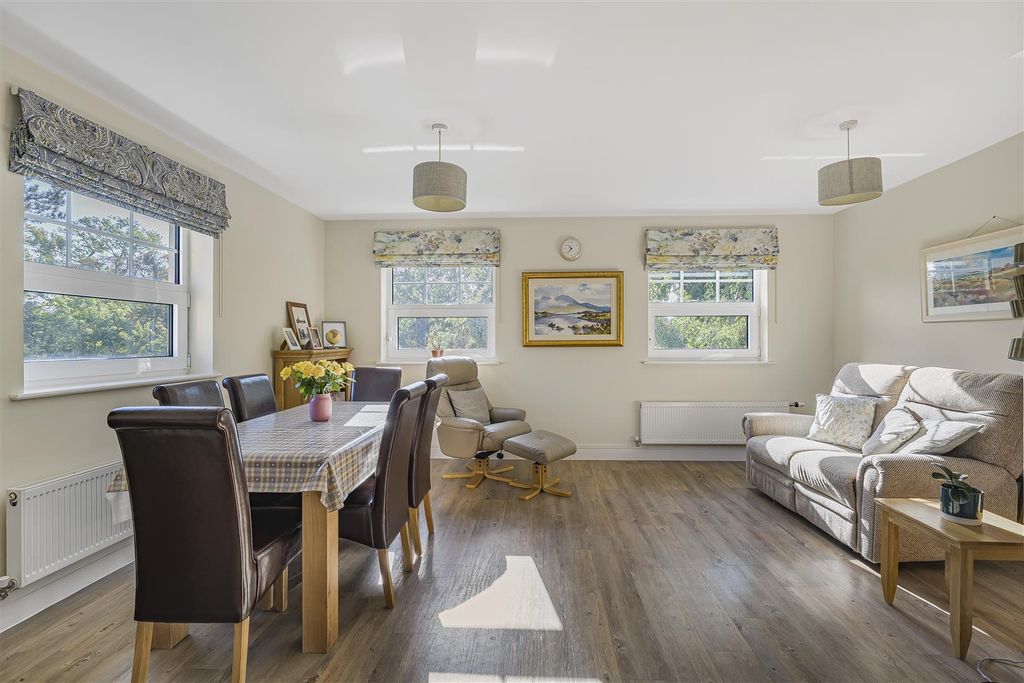 Additional image 2 of 2 bed flat for saleWeir Road, Bexley DA5