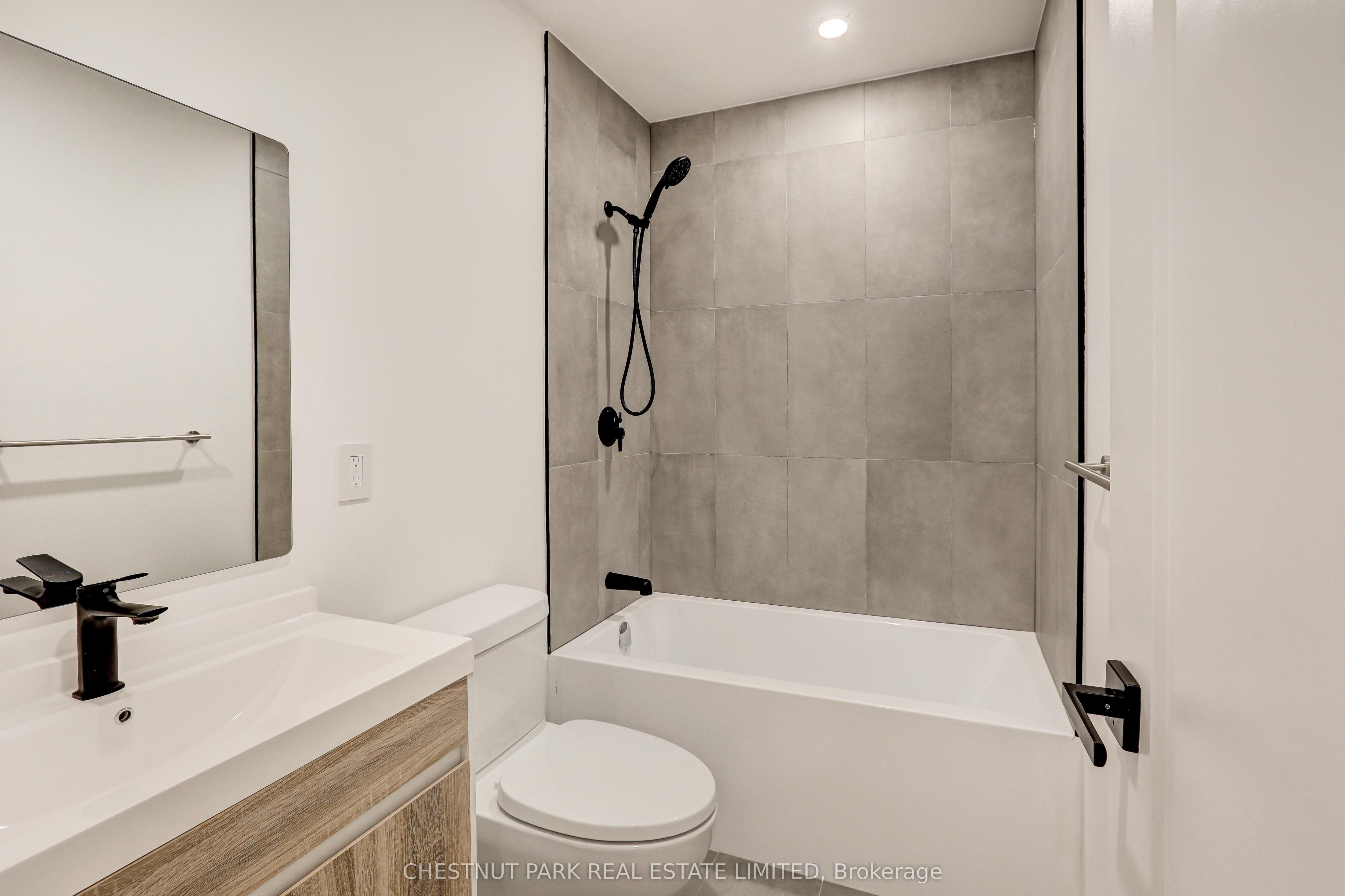 Additional image 5 of Unit 3-326 St George Street, Toronto, ON, M5R 2P5