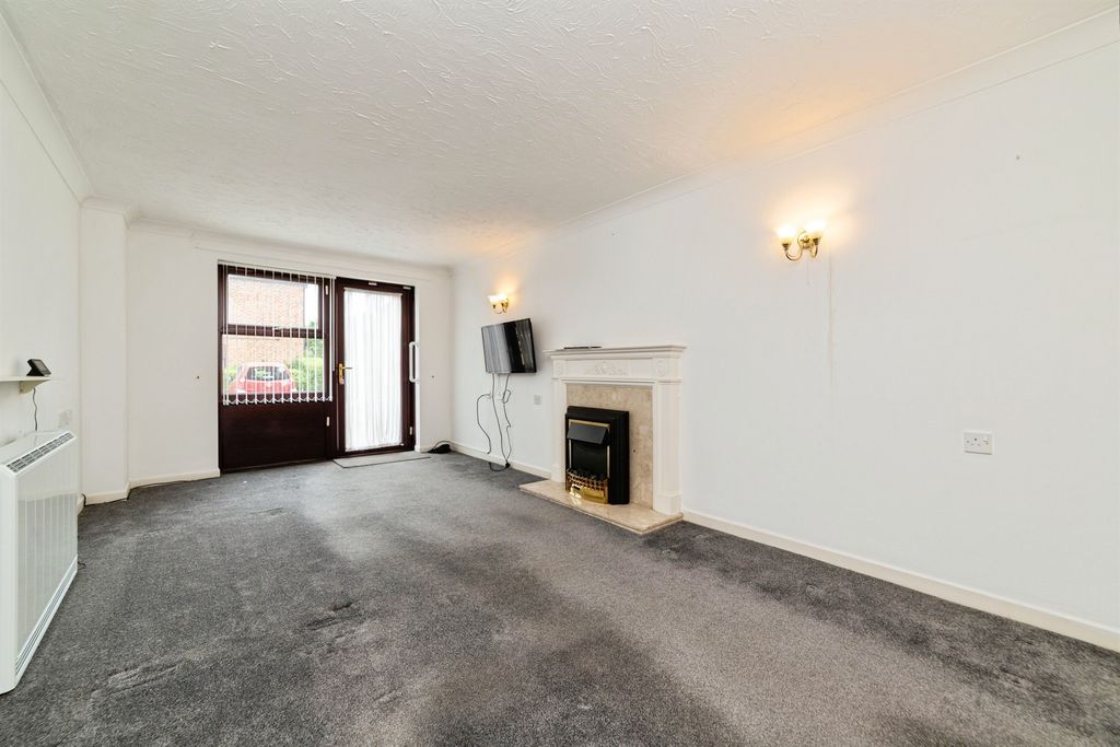 Additional image 10 of 1 bed flat for saleHigh Street, Baldock SG7