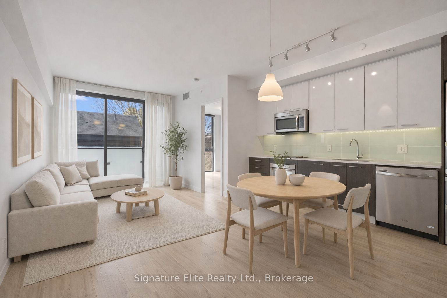 309-1075 Queen Street E, Toronto, ON, M4M 1K3
