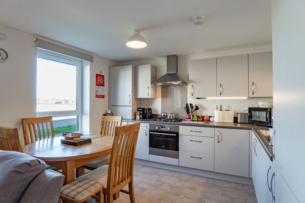 Additional image 10 of 2 bed flat for saleDrummossie Road, Inverness IV2