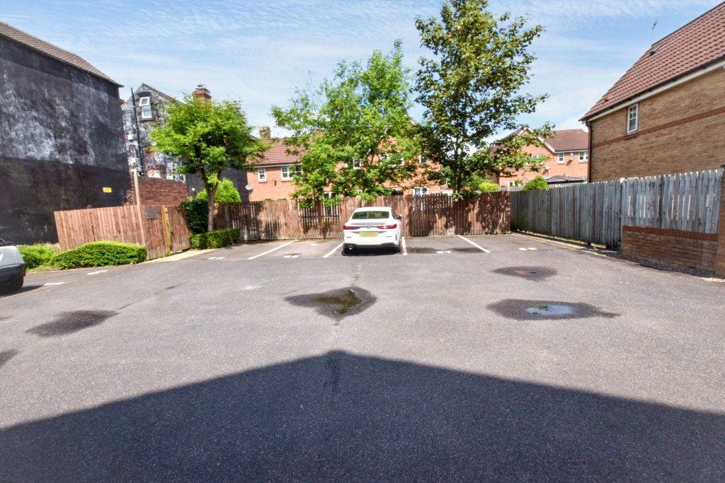 Additional image 11 of 2 bed flat for saleTavistock Close, Leeds, West Yorkshire LS12
