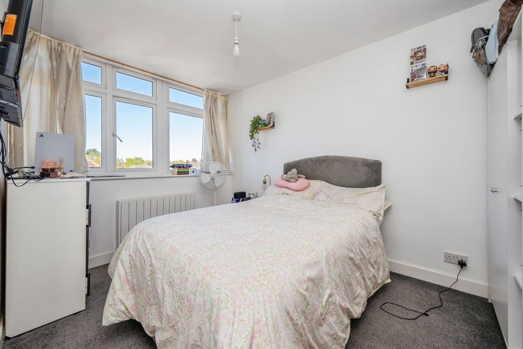 Additional image 11 of 3 bed flat for saleBrowns Lane, Dordon, Tamworth, Warwickshire B78