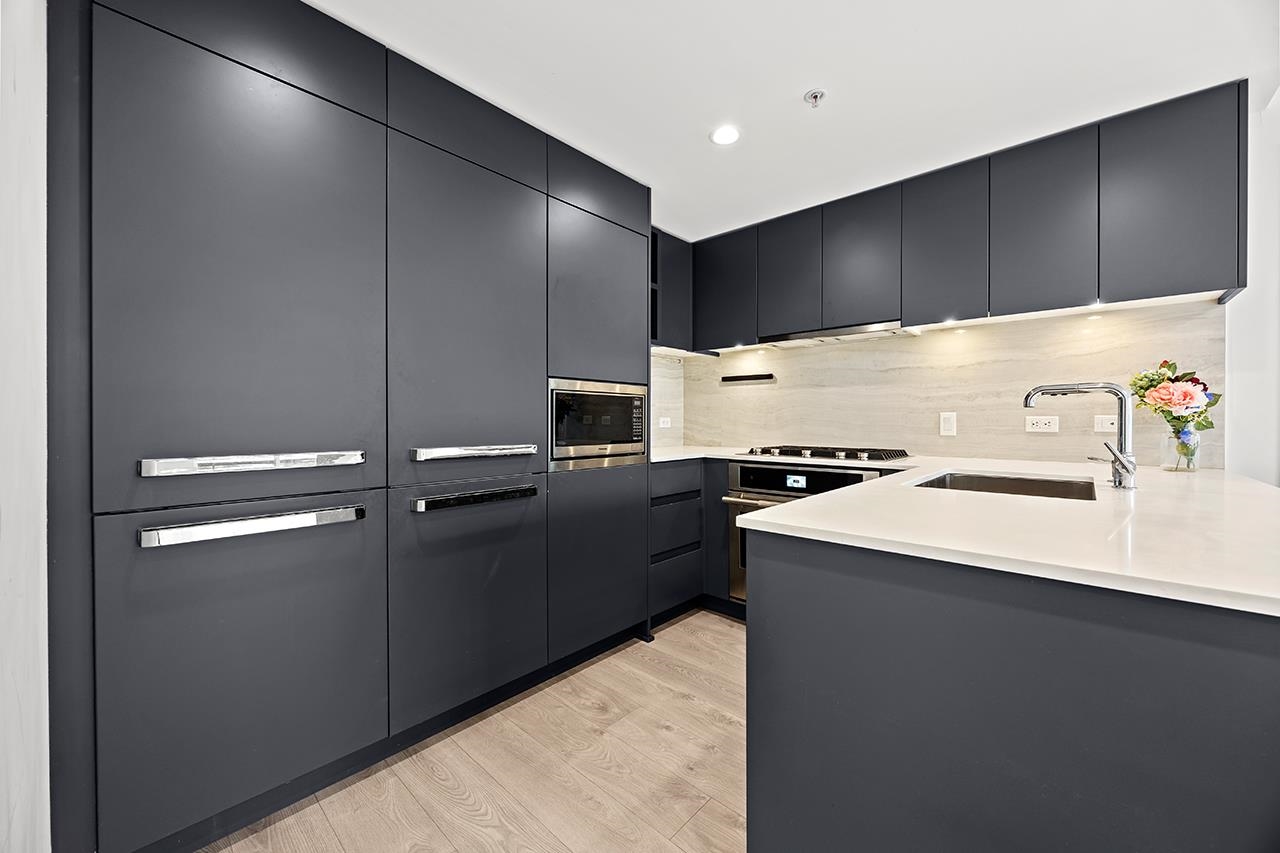 Additional image 3 of 302-450 Westview Street, Coquitlam, BC, V3K 6C3