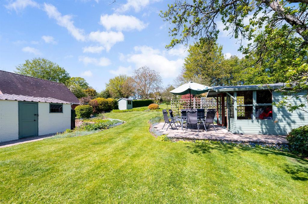 Additional image 18 of 4 bed chalet for saleCattle Lane, Abbotts Ann, Andover SP11
