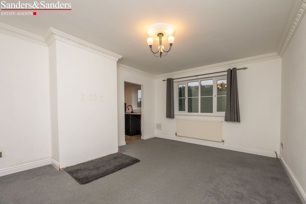 Additional image 3 of 2 bed flat for saleBryan Mews, Bidford-On-Avon, Alcester B50