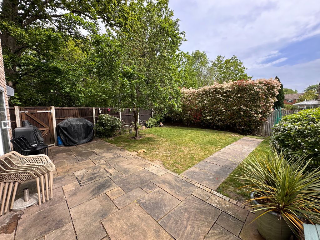 Additional image 2 of 4 bed end terrace house for saleWaterside Way, Woking GU21