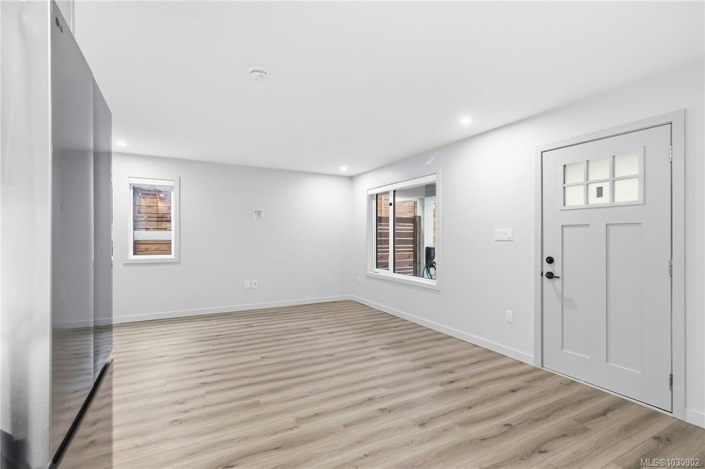 Additional image 3 of 1-1789 Emerson Street, Victoria, BC, V8R 2C2