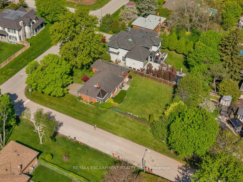 Additional image 2 of 345 Sandlewood Road, Oakville, ON, L6L 3S1