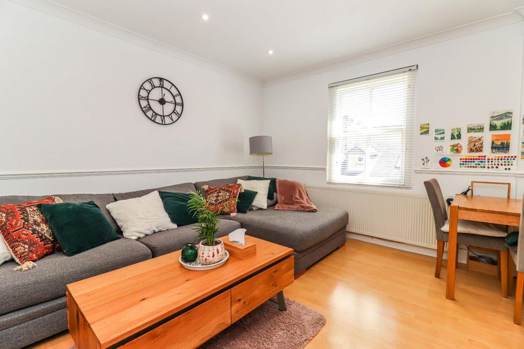 Additional image 9 of 1 bed flat for saleMallard Road, Abbots Langley WD5
