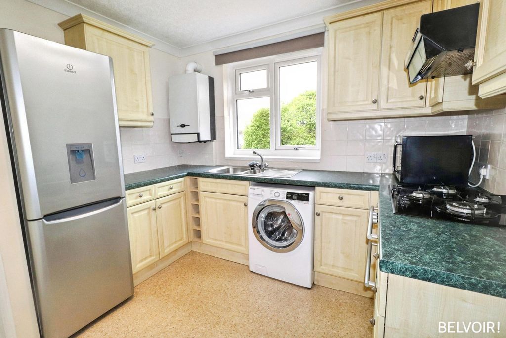 Additional image 5 of 2 bed flat for saleBryn Pinwydden, Pentwyn, Cardiff CF23
