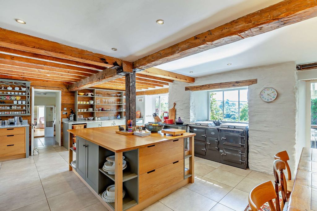 5 bed barn conversion for saleDartmouth, Devon TQ6 photo 5