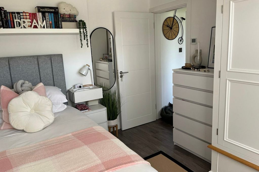 Additional image 11 of 3 bed flat for saleMarett Road, St Helier JE2