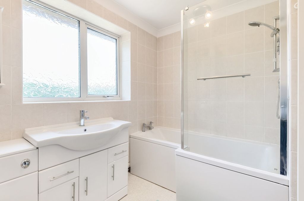 Additional image 13 of 5 bed detached bungalow for saleBack Lane, Colsterworth, Grantham, Lincolnshire NG33