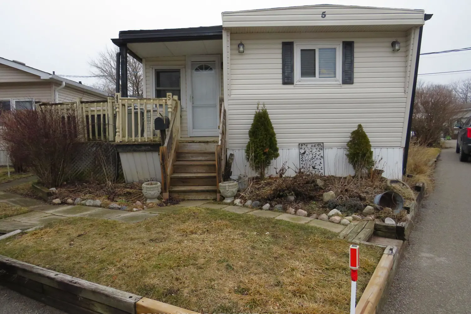 198 Springbank Drive 5