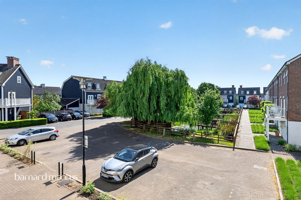 Additional image 14 of 2 bed flat for saleBeaumont Drive, Worcester Park KT4