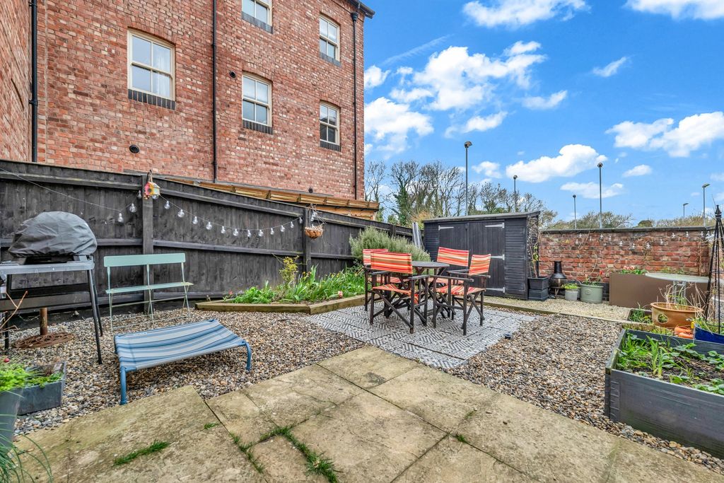 Additional image 27 of 5 bed semi-detached house for saleThe Maltings, Sileby, Loughborough LE12