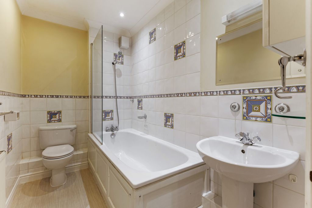 Additional image 11 of 2 bed flat for saleWindsor Road, Windsor SL4