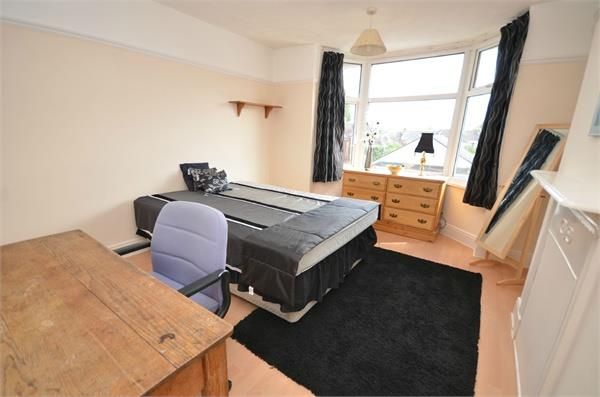 Additional image 6 of 4 bed semi-detached house for saleKitchener Road, Portswood, Southampton SO17