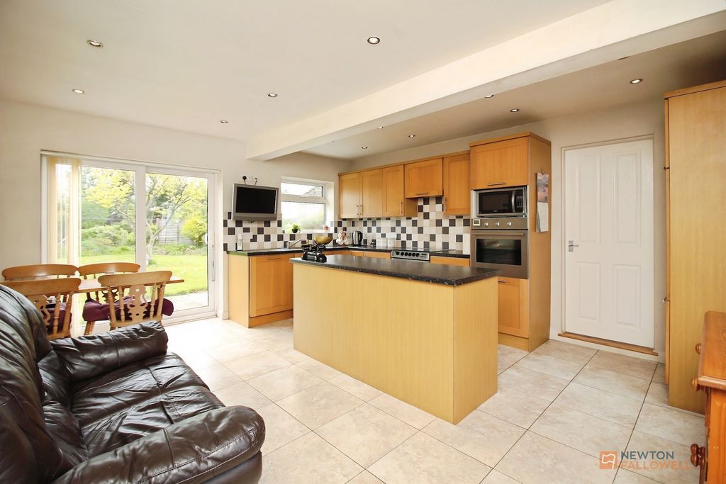 Additional image 6 of 4 bed detached bungalow for saleEastmere Road, Wigston LE18