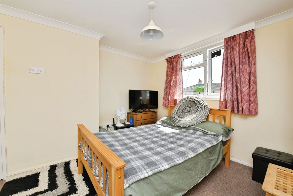 Additional image 9 of 1 bed flat for saleBudshead Road, Plymouth PL5