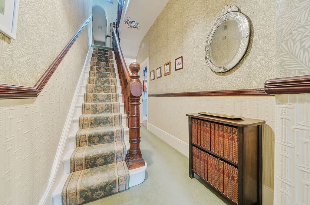 Additional image 9 of 4 bed detached house for saleAtherley Road, Shirley, Southampton, Hampshire SO15