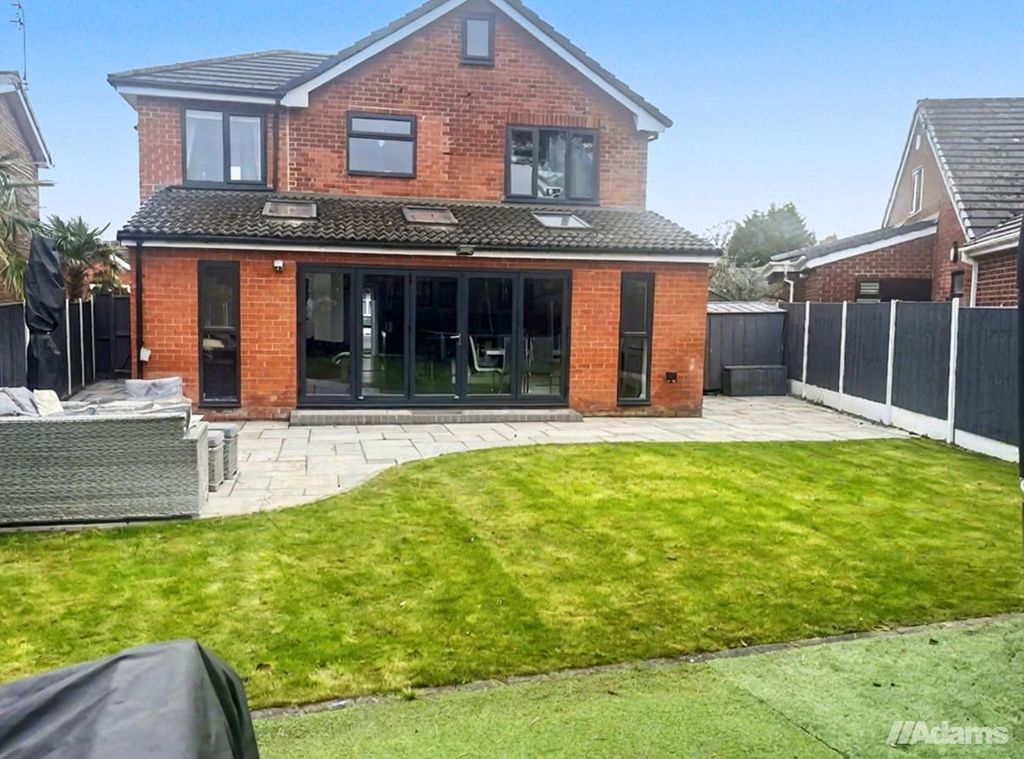 Additional image 2 of 4 bed detached house for saleClarence Avenue, Farnworth, Widnes WA8