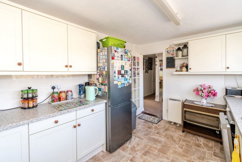 Additional image 5 of 2 bed flat for saleWinn Road, Southampton, Hampshire SO17