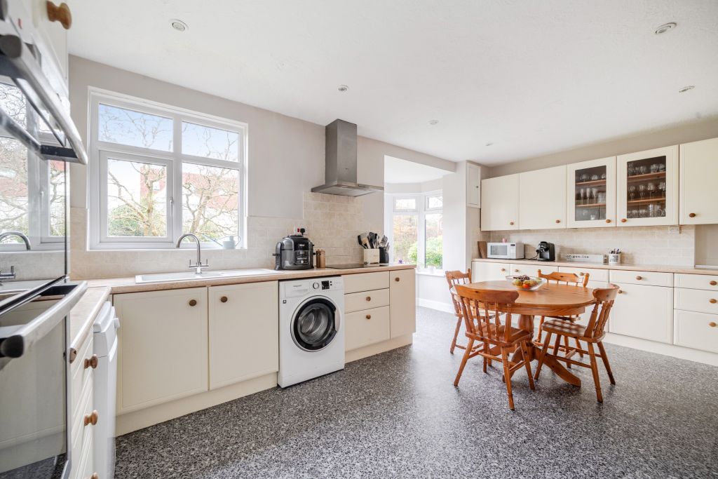 Additional image 6 of 8 bed detached house for saleHorsell Park, Horsell, Woking GU21