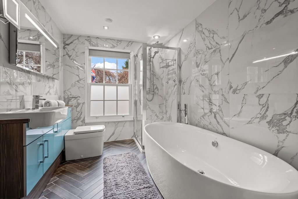 Additional image 10 of 4 bed property for saleSt. Albans Street, Windsor SL4