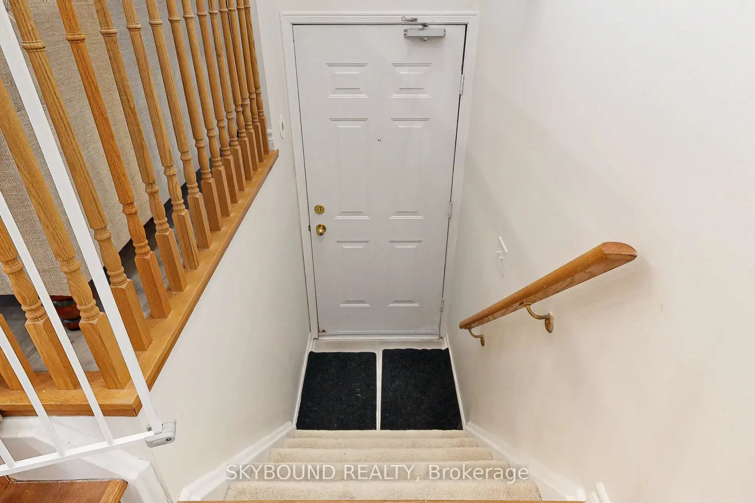 Additional image 4 of 3088 Eglinton Avenue 85
