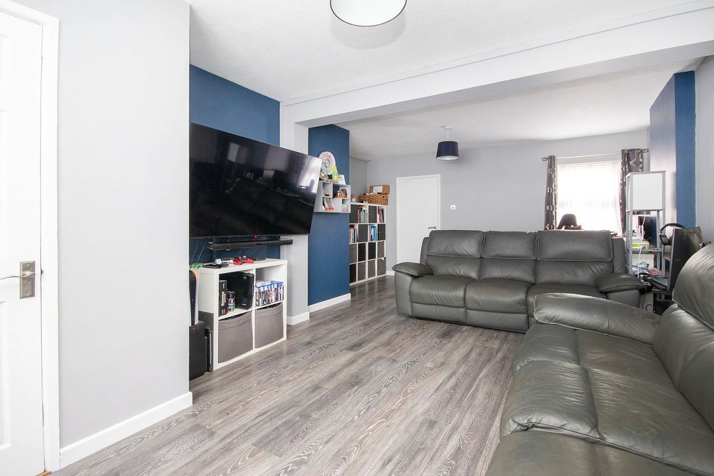 Additional image 3 of 3 bed terraced house for saleFirgrove Road, Freemantle SO15