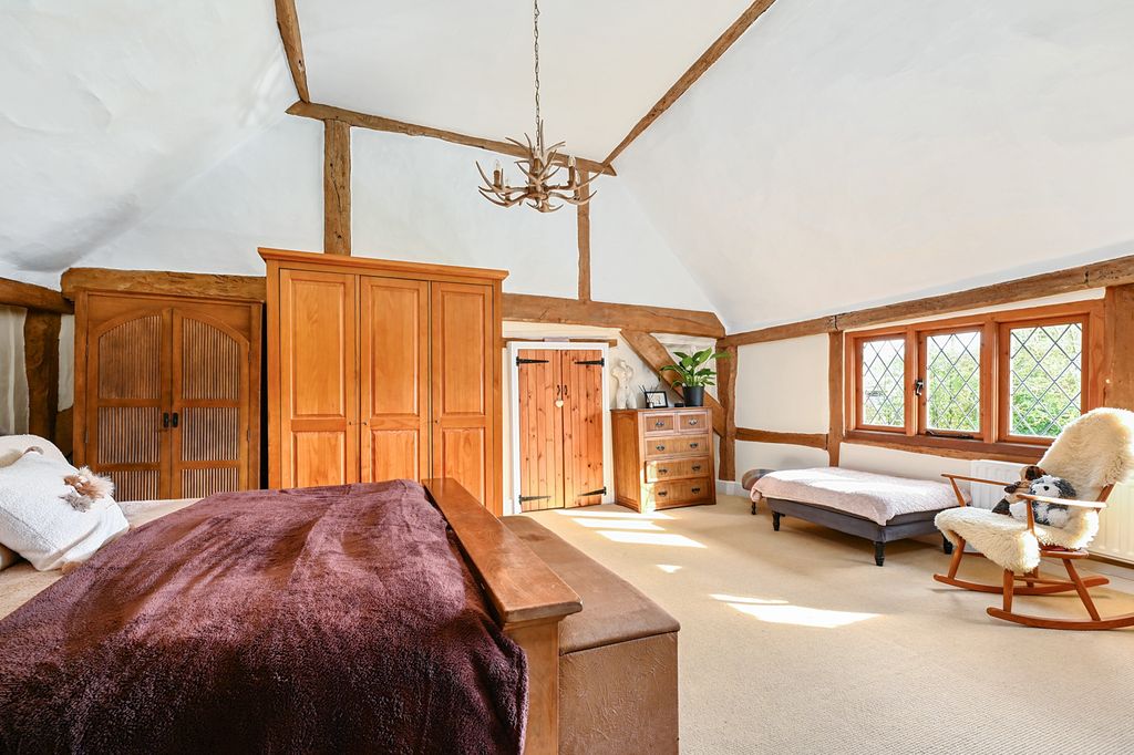 Additional image 8 of 5 bed detached house for saleWarren House Road, Wokingham RG40