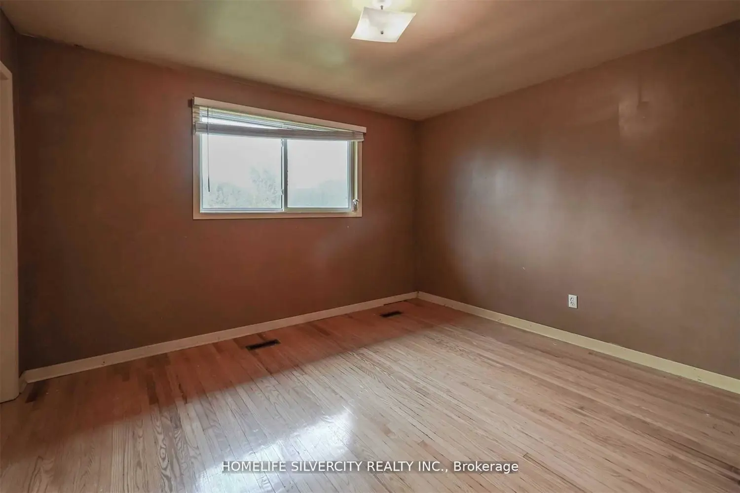 Additional image 12 of 4395 Castlemore Road