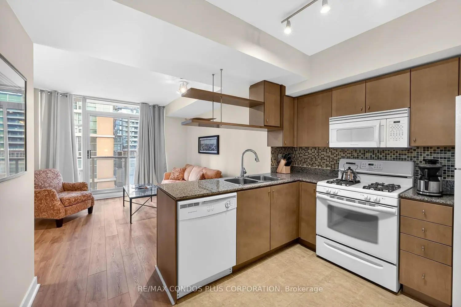 Additional image 4 of 35 Mariner Terrace 605