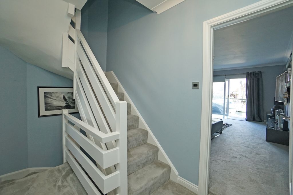 Additional image 11 of 3 bed town house for saleBryher Island, Port Solent PO6