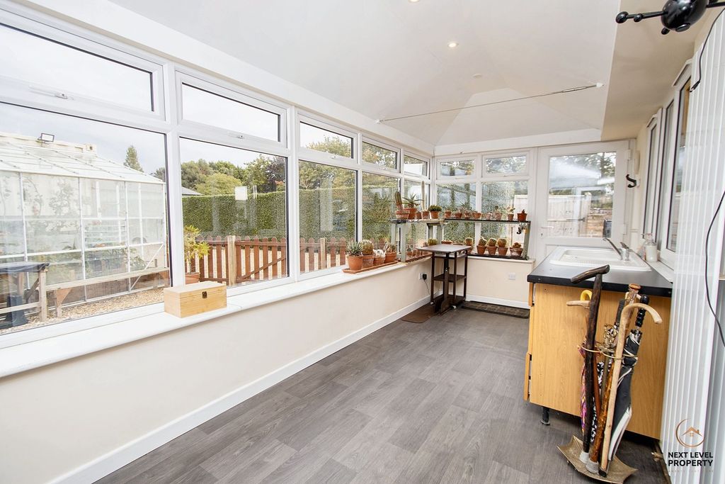 Additional image 34 of 8 bed detached house for saleBroadend Road, Wisbech PE14