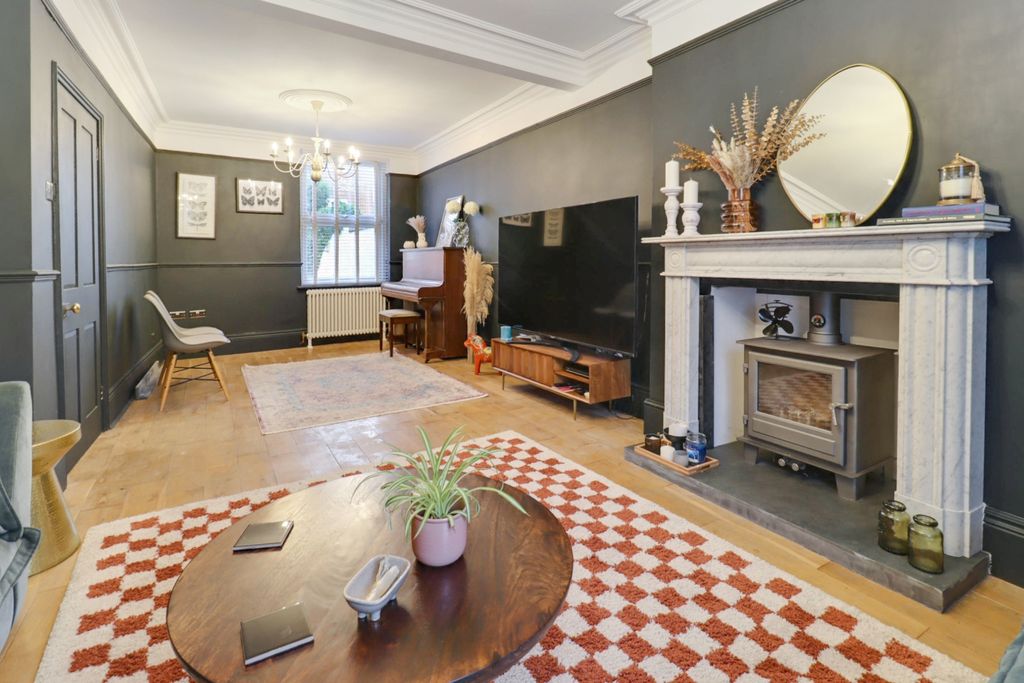 Additional image 2 of 4 bed semi-detached house for saleSouth Street, Ashby-De-La-Zouch LE65